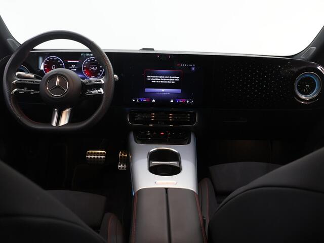 Mercedes-Benz CLA-KLASSE 250+ Launch Edition 85.5 kWh | Night | Panoramadak | Stoelverwarming | DISTRONIC | Achteruitrijcamera | Dodehoekassistent |