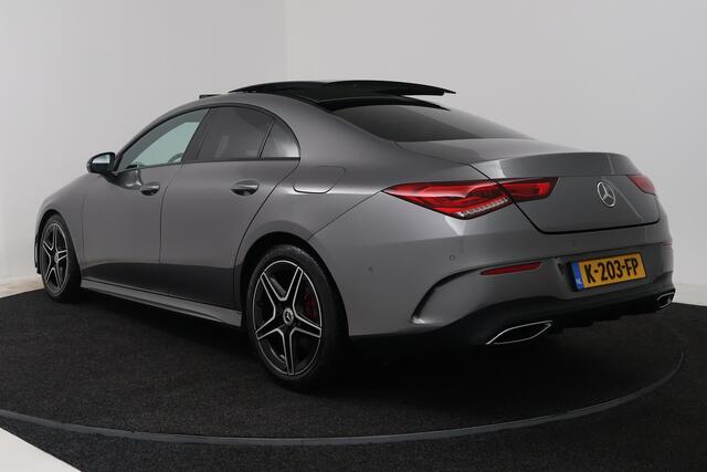 Mercedes-Benz CLA-KLASSE 180 Business Solution AMG (PANORAMADAK, STOELVERWARMING, SFEERVERLICHTING)