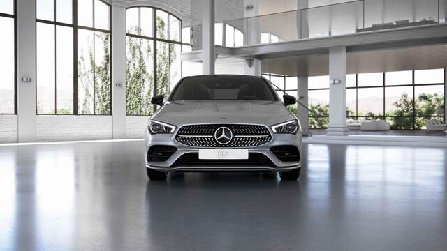 Mercedes-Benz CLA-KLASSE 250 e AMG Line | Night | Panoramadak | Stoelverwarming | Sfeerverlichting | Distronic |