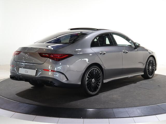 Mercedes-Benz CLA-KLASSE 180 Business Solution AMG | Panoramaschuifdak | AMG Line Plus | Head-up display | Nightpakket | 360° camera | Dodehoekassistent |
