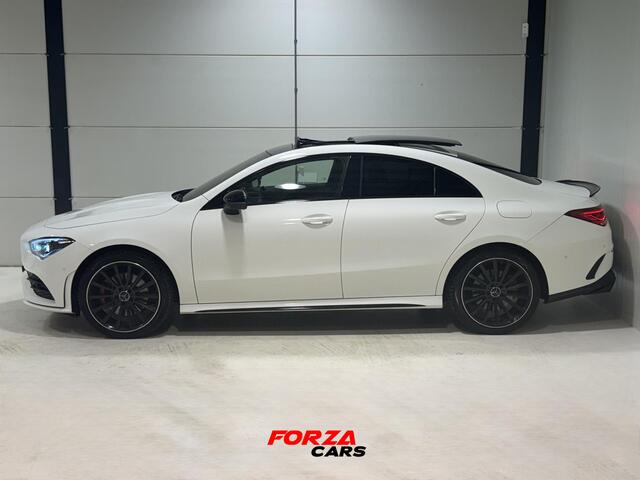 Mercedes-Benz CLA-KLASSE 250 e AMG PANO | CAM | Sfeer