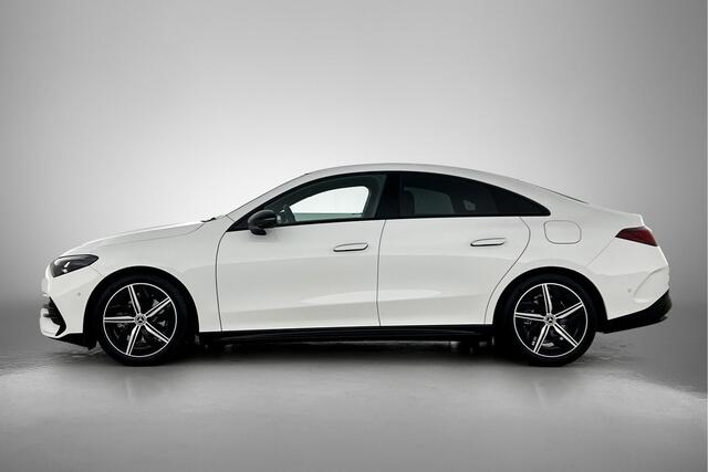 Mercedes-Benz CLA-KLASSE 180 Business Solution AMG | Premium pakket | Nightpakket | Trekhaak | MBUX Superscreen | Adaptieve cruisecontrol | Memorypakket | THERMOTRONIC | KEYLESS-GO comfortpakket |