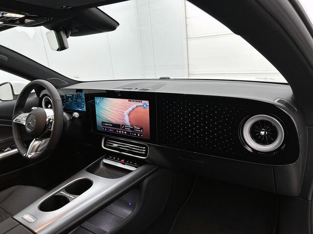 Mercedes-Benz CLA-KLASSE 250+ Business Solution 85.5 kWh | Spiegelpakket | Vast panoramadak | Parkeerassistent | URBAN GUARD | Adaptieve cruisecontrol | Warmtepomp | Dodehoekassistent |