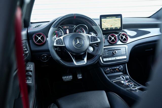Mercedes-Benz CLA-KLASSE AMG 45 4MATIC Ambition Panoramadak Schaalstoelen Leer Memory Keyless Camera