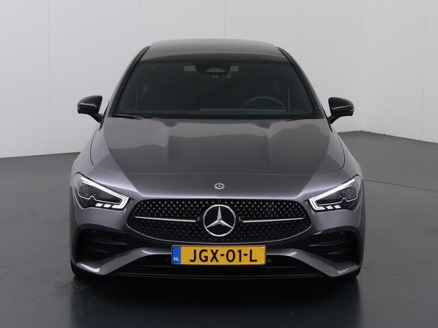 Mercedes-Benz CLA-KLASSE 180 Business Solution AMG | Night | Panoramaschuifdak | AMG Line Plus | Head-up display | 360° camera | Memory stoelen |