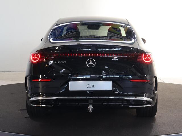 Mercedes-Benz CLA-KLASSE 200 Business Solution AMG 58 kWh | Elek. Trekhaak | Panoramadak | Premium Pakket | Superscreen | HUD | Burmester | Elek. Stoelen met Geheugen | Keyless Entry/Go | Apple Carplay/Android Auto |