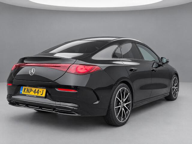 Mercedes-Benz CLA-KLASSE 180 Business Solution AMG | Night Pakket | Panoramadak | DISTRONIC Afstandsassistent | Dodehoekassistent | Verkeersbordenassistent | MULTIBEAM LED Koplampen | Elektrisch Verstelbare Stoelen + Memory | Stoelverwarming | Sfeerverlichting | THERMOTRONIC Klimaatregeling | Sierdelen Geborsteld Aluminium Lightlines | Apple CarPlay | Android Auto | Achteruitrijcamera | Parkeersensoren