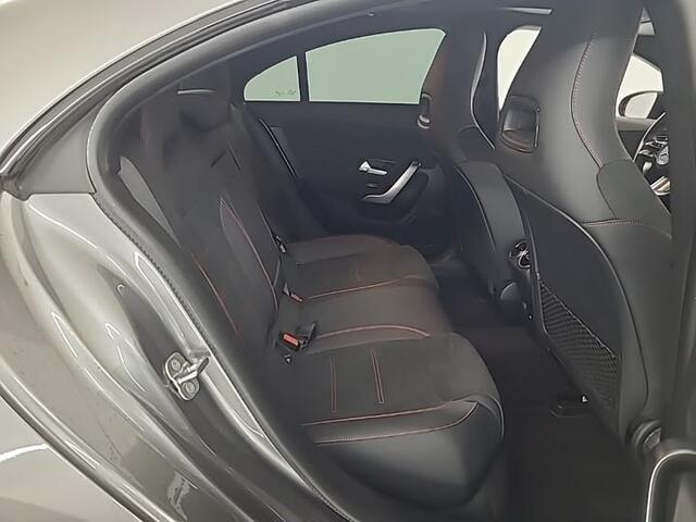 Mercedes-Benz CLA-KLASSE 250 e Star Edition AMG | Panoramadak | Stoelverwarming | Camera | Cruise Control | Keyless | Ambiance Verlichting | Navigatie | Grootlichtassistent | LED | – foto 7