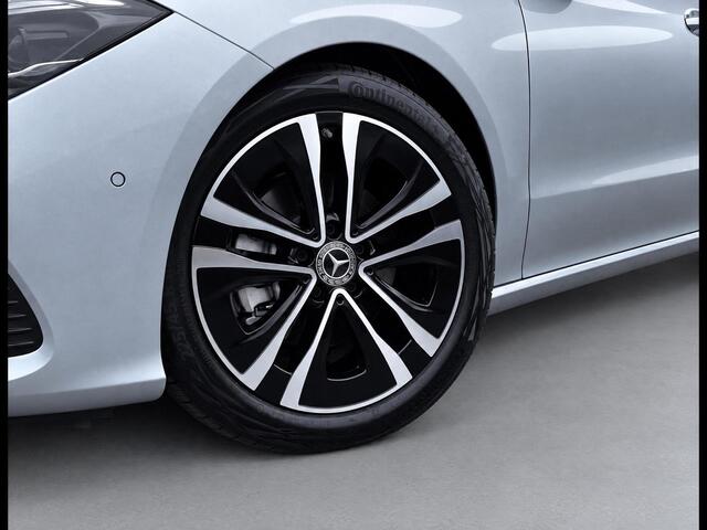 Mercedes-Benz CLA-KLASSE 180 Star Edition Luxury | Night Pakket | Panoramadak | Apple CarPlay | Android Auto | Sfeerverlichting | Stoelverwarming | Parkeersensoren | Achteruitrijcamera | Elektrisch Inklapbare Buitenspiegels