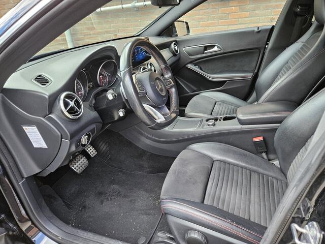 Mercedes-Benz CLA-KLASSE 180 Business Solution AMG Upgrade Edition