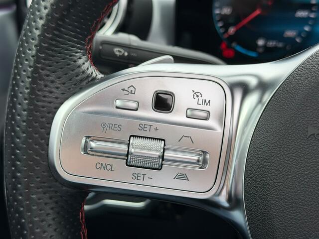 Mercedes-Benz CLA-KLASSE 200 Business Solution AMG | Magno | Panoramadak | Memory Seats | Multiebeam | Stoelverwarming | Keyless | Apple Carplay | Camera | Midline Sound | Ambiance Verlichting | Adaptive Cruise Control |
