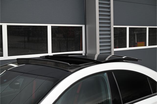Mercedes-Benz CLA-KLASSE AMG 45 4MATIC 381 PK / PANO / MAGNO / NIGHT / HARMAN KARDON / MEMORY / CAMERA / LED