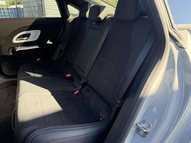 Mercedes-Benz CLA-KLASSE 250+ AMG 85.5 kWh |Memory|Pano|Distronic|