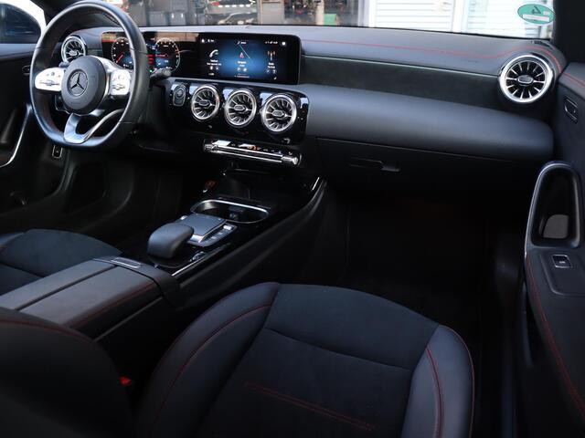Mercedes-Benz CLA-KLASSE 250 e Premium Plus l Carplay l Privacy glass l Stoelverwarming