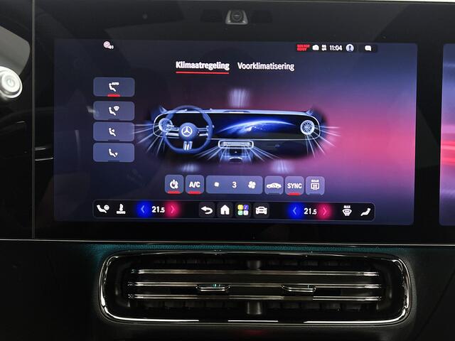 Mercedes-Benz CLA-KLASSE 250+ Business Solution AMG 85.5 kWh | Premium Pakket | Winterpakket | Nightpakket | Parkeerpakket | Vast panoramadak | Massagefunctie | GUARD 360° | 19" vijfspaaks lichtmetalen AMG-velgen |