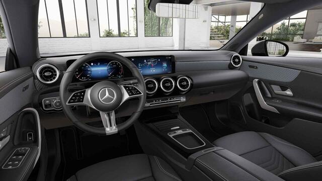 Mercedes-Benz CLA-KLASSE 180 Business Line | Achteruitrijcamera | Apple Carplay | Stoelverwarming | Grootlicht assistent |