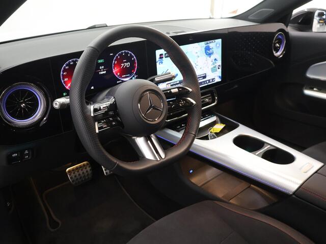 Mercedes-Benz CLA-KLASSE 180 Business Solution AMG | Night | Distronic | Panoramadak | Keyless | Sfeerverlichting |