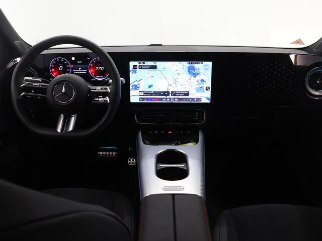 Mercedes-Benz CLA-KLASSE 180 Business Solution AMG | Night | Distronic | Panoramadak | Keyless | Sfeerverlichting |