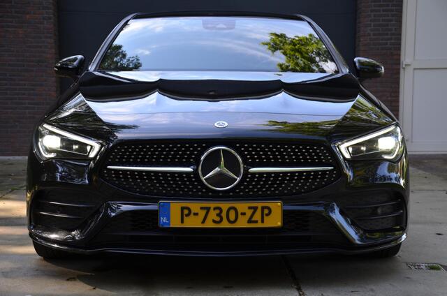 Mercedes-Benz CLA-KLASSE 180 Business Solution AMG Automaat/Navi/Ecc/Pdc/Panoramadak/Matrix LED koplampen/Stoelverwarming/Sfeerverlichting/AchteruitrijCamera/Elektrisch verstelbare stoel(en) met geheugen