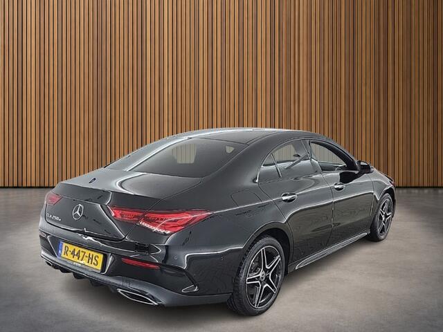 Mercedes-Benz CLA-KLASSE 250 e AMG Line 1e-Eig. & Dealer-Onderh. BOVAG-Garantie. NL-Auto.