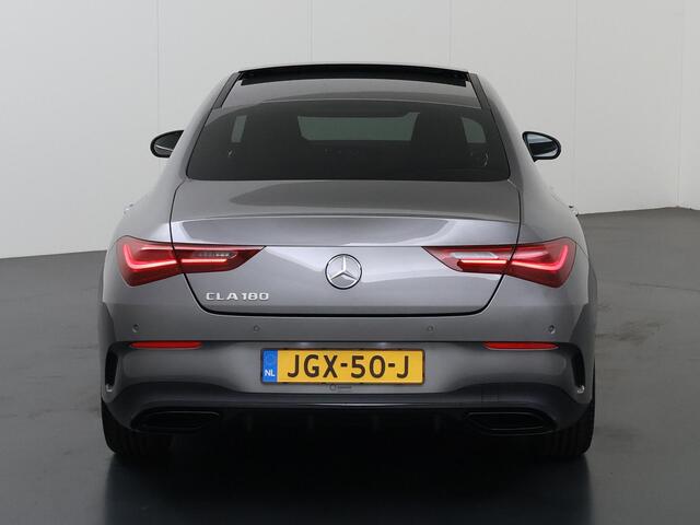 Mercedes-Benz CLA-KLASSE 180 Business Solution AMG | Panoramaschuifdak | AMG Line Plus | Head-up display | Nightpakket | 360° camera | Dodehoekassistent |