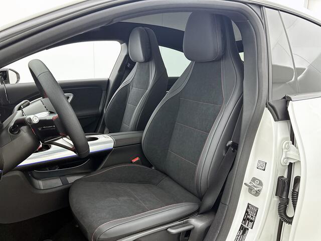 Mercedes-Benz CLA-KLASSE 200 AMG Nightpakket 58 kWh | Panoramadak | Alarm | Sfeerverlichting | Keyless Go | CarPlay | Stoelverwarming | Parkeerpakket met Camera | Sfeerverlichting | Stoelverwarming | Sportstoelen | Adaptieve cruisecontrol |