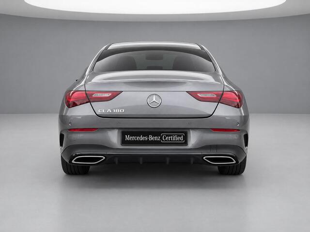 Mercedes-Benz CLA-KLASSE 180 Star Edition AMG | Night Pakket | Panoramadak | DISTRONIC Afstandsassistent | Dodehoekassistent | MULTIBEAM LED Koplampen | Sfeerverlichting | Stoelverwarming | Apple CarPlay | Android Auto | Sierdelen Aluminium | Elektrisch Inklapbare Buitenspiegels | Achteruitrijcamera | Parkeersensoren
