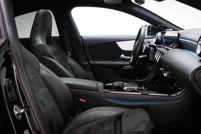 Mercedes-Benz CLA-KLASSE 200 Premium Plus | PANORAMADAK | HEAD UP | BURMESTER | DAB | APPLE | 360 CAMERA | 19"
