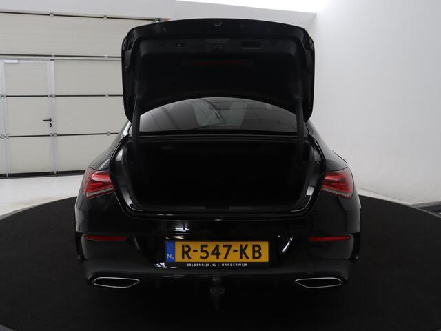 Mercedes-Benz CLA-KLASSE 250 e Business Solution AMG Limited | SOH 91.0% | Trekhaak | Leder/alcantara | Stoelverwarming | Sfeerverlichting | Camera | Park assist | Full LED |