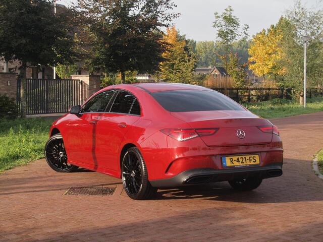 Mercedes-Benz CLA-KLASSE 250 e AMG Line | Black Optic | Camera | Sfeerverlichting | Sportstoelen | 19 Inch | NL-Auto | – foto 2
