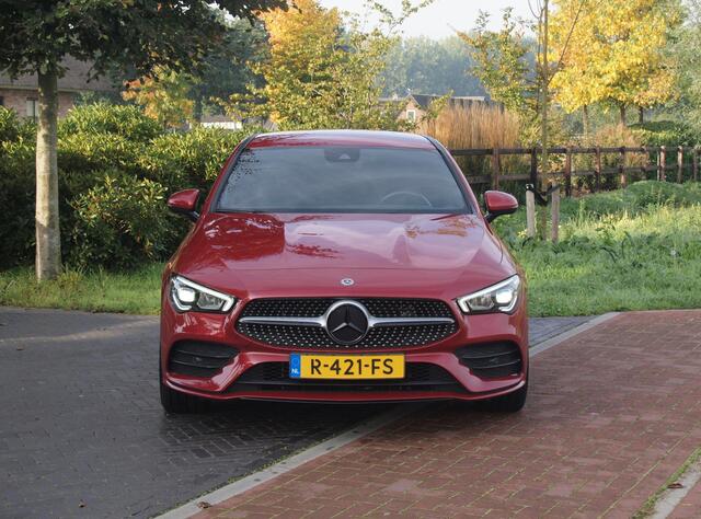 Mercedes-Benz CLA-KLASSE 250 e AMG Line | Black Optic | Camera | Sfeerverlichting | Sportstoelen | 19 Inch | NL-Auto | – foto 5