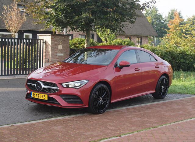 Mercedes-Benz CLA-KLASSE 250 e AMG Line | Black Optic | Camera | Sfeerverlichting | Sportstoelen | 19 Inch | NL-Auto | – foto 6