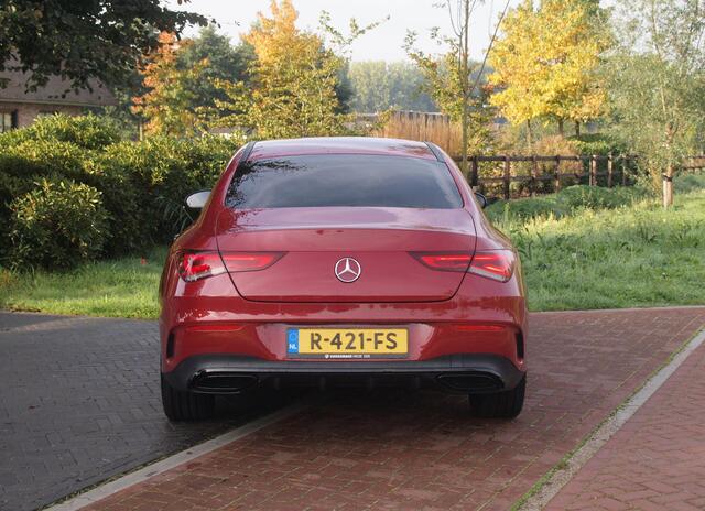 Mercedes-Benz CLA-KLASSE 250 e AMG Line | Black Optic | Camera | Sfeerverlichting | Sportstoelen | 19 Inch | NL-Auto | – foto 9