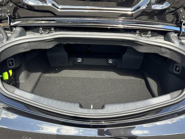 Mercedes-Benz CLE Cabriolet 180 AMG Line | Leder Zwart | Premium Pakket | Night Pakket | 360° Camera | DISTRONIC Afstandsassistent | Dodehoekassistent | Elektrisch Verstelbare Stoelen + Memory | Apple CarPlay | Android Auto | Sfeerverlichting | Stoelverwarming