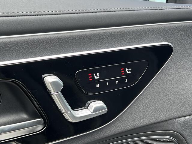 Mercedes-Benz CLE Cabriolet 180 AMG Line | Leder Zwart | Premium Pakket | Night Pakket | 360° Camera | DISTRONIC Afstandsassistent | Dodehoekassistent | Elektrisch Verstelbare Stoelen + Memory | Apple CarPlay | Android Auto | Sfeerverlichting | Stoelverwarming
