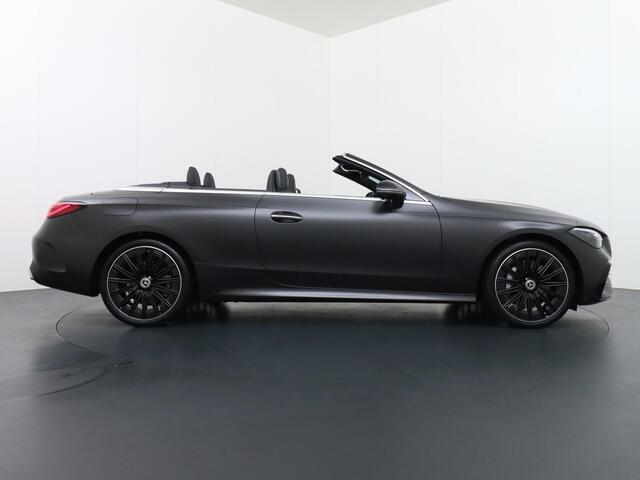 Mercedes-Benz CLE Cabriolet 450 4MATIC AMG Line | Airscarf | Multicontourstoelen Voorin | Distronic Cruise Control | Digital Light | Head-Up Display | Burmester Surround Sound | Memorystoelen | Nightpakket