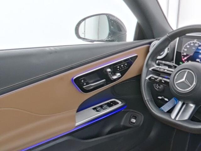 Mercedes-Benz CLE Cabriolet 200 AMG Sportpakket | Tonka Bruin Interieur | Distronic | Aircap | Airscarf | Memory | Stoelventilatie-Verwarming | | Inclusief 24 maanden Mercedes-Benz Certified garantie voor Europa.