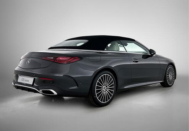 Mercedes-Benz CLE Cabriolet 180 AMG Line | Premium pakket | Winterpakket | Windschut | Stoelventilatie/- verwarming | Sierdelen lindehout | Middenconsole kunststof FIM met zwarte stippen |