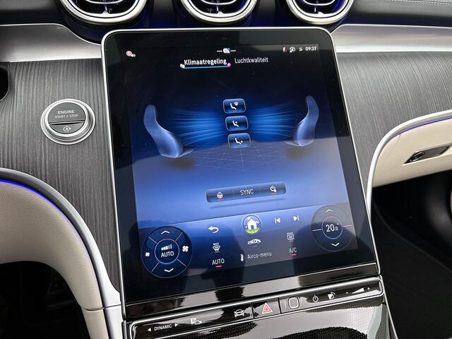 Mercedes-Benz CLE Cabriolet 180 AMG Line | Premium pakket | Winterpakket | Windschut | Stoelventilatie/- verwarming | Sierdelen lindehout | Middenconsole kunststof FIM met zwarte stippen |