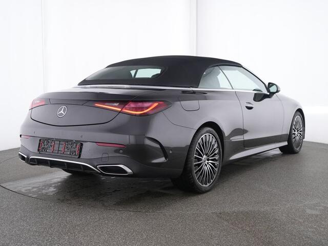 Mercedes-Benz CLE Cabriolet 180 AMG Line AMG Line | Ledkoplampen | Memory pakket voorstoelen | (19 inch) multispaaks lichtmetalen AMG velgen. Inclusief 24 maanden Mercedes-Benz Certified garantie voor Europa.