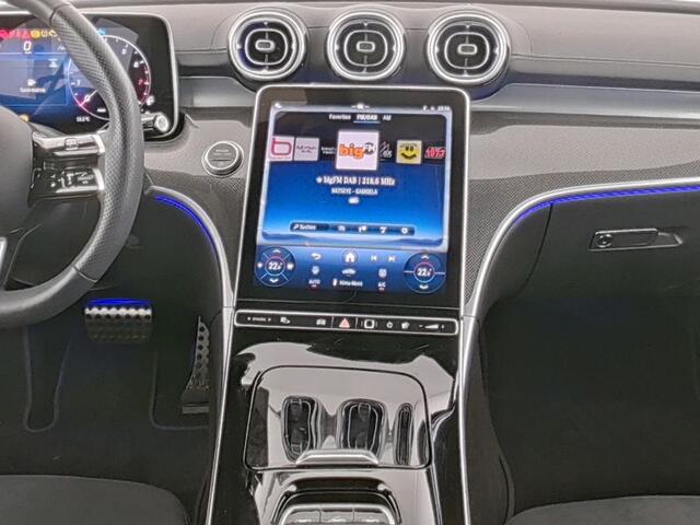 Mercedes-Benz CLE Cabriolet 180 AMG Line AMG Line | Ledkoplampen | Memory pakket voorstoelen | (19 inch) multispaaks lichtmetalen AMG velgen. Inclusief 24 maanden Mercedes-Benz Certified garantie voor Europa.