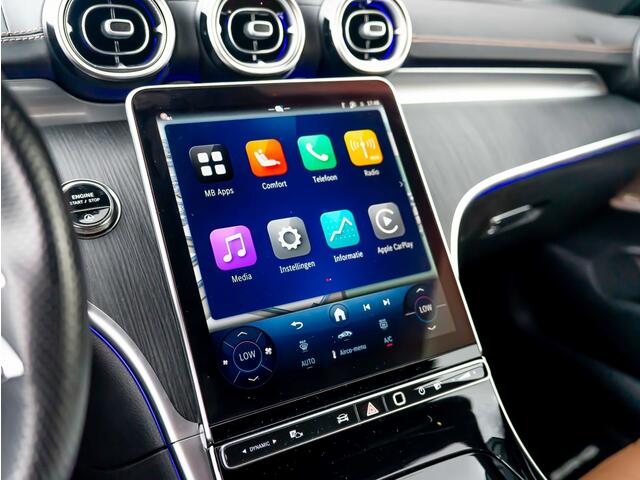 Mercedes-Benz CLE Cabriolet CLE 200 AMG Line Premium | Burmester | Memory | Head-up | Stoelventilatie