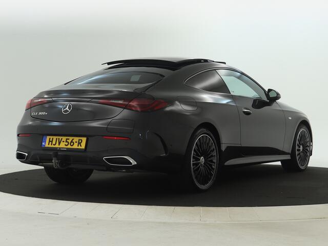 Mercedes-Benz CLE Coupé 300 e AMG Nightpakket Plug-In Hybride | Panoramadak | Trekhaak | Distronic | Memory | Keyless Go | Burmester | Stuur en Stoelverwarming | Inclusief 24 maanden Mercedes-Benz Certified garantie voor Europa.