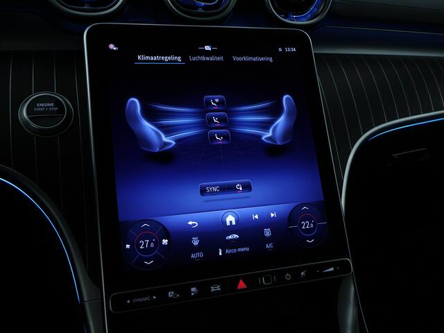 Mercedes-Benz CLE Coupé 300 e AMG Nightpakket Plug-In Hybride | Panoramadak | Trekhaak | Distronic | Memory | Keyless Go | Burmester | Stuur en Stoelverwarming | Inclusief 24 maanden Mercedes-Benz Certified garantie voor Europa.
