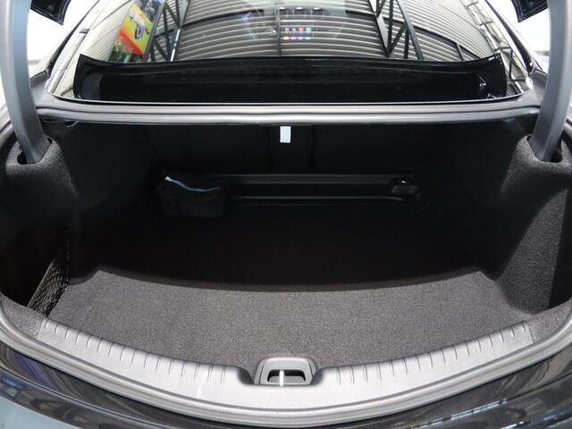 Mercedes-Benz CLE Coupé 200 AMG Line | Night | Panoramadak | Memory stoelen | Sfeerverlichting | Parkeercamera | Stoelverwarming |