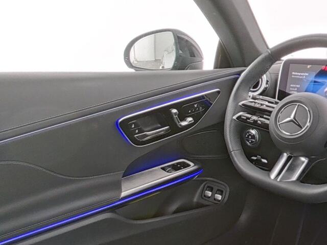 Mercedes-Benz CLE Coupé 300 e AMG Plug-In Hybride AMG Line Premium | Panorama Schuif-Kantedak | Trekhaak | Rijassistentiepakket plus | Night Pakket . Inclusief 24 maanden Mercedes-Benz Certified garantie voor Europa.