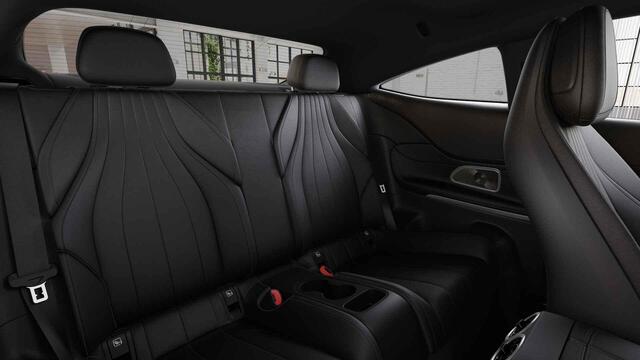 Mercedes-Benz CLE Coupé 300 e AMG Line | Premium plus | Leder | Rij assistentiepakket | Night pakket | Winter pakket |