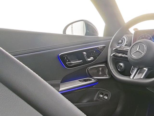 Mercedes-Benz CLE Coupé 300 e AMG Plug-In Hybride AMG Premium Plus | Night Pakket | Panorama Schuif-Kanteldak | Distronic | Digital Licht | Rijassistentiepakket plus. Inclusief 24 maanden Mercedes-Benz Certified garantie voor Europa.