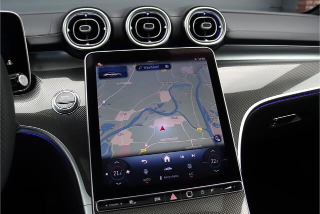 Mercedes-Benz CLE Coupé 200 AMG Line | Distronic Pro | Panoramadak | Memory | Burmester | Verwarmd Stuurwiel | Digital Light | Keyless Go | Camera | Stoelverwarming |