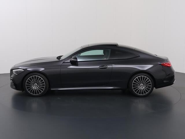 Mercedes-Benz CLE Coupé 200 AMG Line | Panoramadak | Night | Memory | Burmester | Rode gordels | 19 inch AMG multispaaks | Headup |